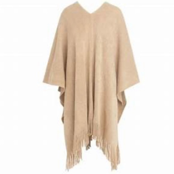 Shiraleah Accessories - NWT SHIRALEAH ROWAN KNIT PONCHO SHAWL, CAMEL